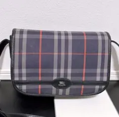 Burberry ショルダーバッグ チェック柄のサムネイル