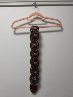 ブラウンベルト メタルボタン装飾