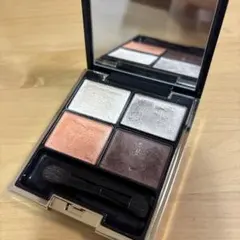 SUQQU デザイニング カラー アイズ 02のサムネイル