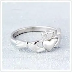 Item thumbnail for item 058d2dbe-f591-4045-b499-e33ccf9958e0