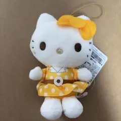 ハローキティマスコット ぬいぐるみ　レトロワンピース ちょいデカマスコット 黄色