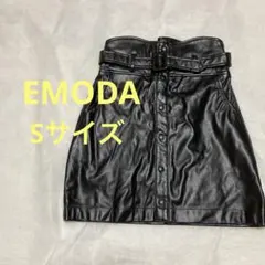 EMODA 黒の合成皮革タイトスカート