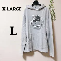 ☘️X-LARGE グレー パーカー 【L】 裏起毛 プリント 人気