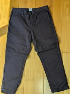 R.NEWBOLD メンズ パンツ ダークパープル Mサイズのサムネイル