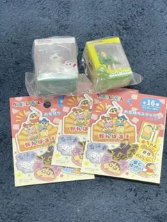 クレヨンしんちゃん　スノーマンバー トッペママペット　ガチャ　おまけ付き