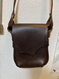 FERNAND LEATHERフェルナンドレザーレザーショルダーバッグ