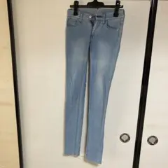 【美品】UJスキニーデニム 23