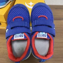 moomn STAR C2259キッズシューズ　青/赤 メッシュ