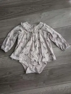 GAP 花柄ピンクロンパース 長袖 6-12m