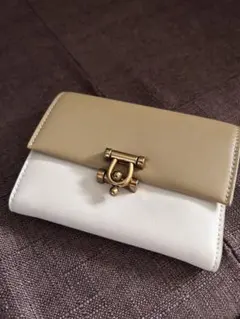 CHARLES & KEITH 三つ折り財布 ベージュ ホワイト