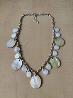 SILVER デザイン 貝殻風ネックレス