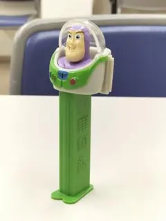 バズ・ライトイヤー ペッツディスペンサー