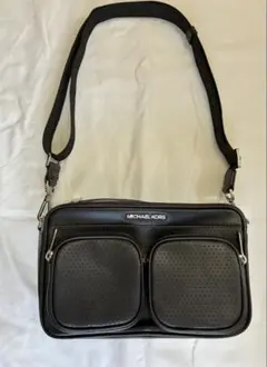 【美品】マイケルコース ハノーバー クロスボディ ショルダーバッグ 黒