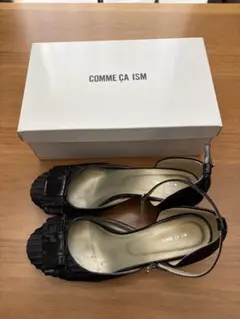 COMME CA ISM アンクルストラップ パンプス ブラック Lのサムネイル