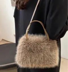 【ラスト一点】フェイクファー ショルダー バッグ 2way 斜めがけ ベージュ