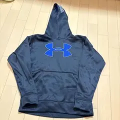 Under Armour 黒　ブラック パーカー140cm