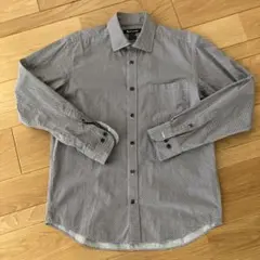 美品　Aquascutum 長袖シャツ スリムフィット 総柄のサムネイル