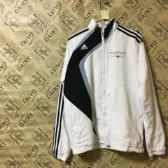 adidas アディダス　ナイロンパーカー　しゃかしゃか　ナイロンジャケットのサムネイル
