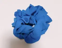 ブルー シュシュ オレンジビーズ付き 青 おしゃれ