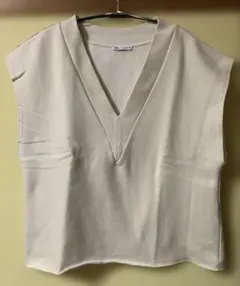 ZARA Vネック ノースリーブ ベストL