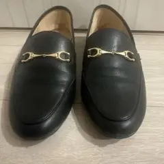 コーチ COACH 黒いレザー ローファー 金具付き