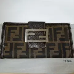 2026年最新】フェンディ 財布 ズッカの人気アイテム - メルカリ