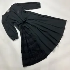 【試着のみ】ピンクハウス 黒 ロゴ刺繍 ピコフリル使い ワンピース