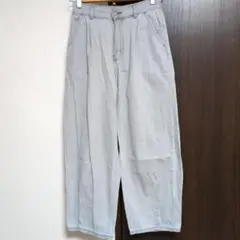 GU　バレルレッグパンツ　グレーデニム