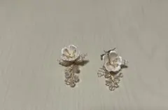 ピアス　ウエディング