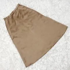 【スピックアンドスパン】 (36) サテン調フレアスカート エレガント 光沢