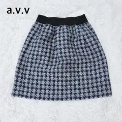 a.v.v アー・ヴェ・ヴェスタンダード　千鳥格子柄 スカート M モノトーンのサムネイル