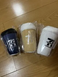 セブンイレブン ハッピーくじ B賞 セブンカフェ ぬいぐるみチャーム3色セット