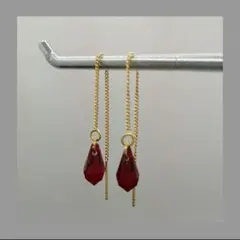 即購入可能⭐スワロフスキー石シャム(魅惑的な深い赤)アメリカンピアス