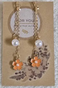 可愛い♡ロングオレンジ花とパールのイヤリング