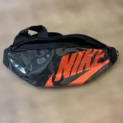 NIKE 斜めがけポシェット