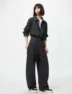 UNIQLO バギーカーブジーンズ　36 ブラック