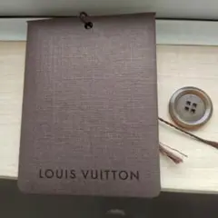 ルイ・ヴィトン　ボタン