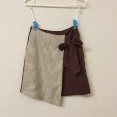 千鳥 ミニスカート