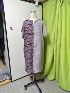 スネークパターン ワンピース ベルト付き