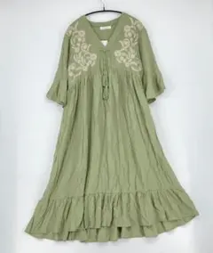 fifth フィフス グリーン刺繍ロングワンピース Mサイズ