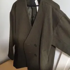 KBF　ノーカラーコート　ダークグリーン