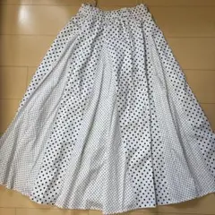 【未使用品】白地に黒ドット柄 フレアスカート Mサイズ