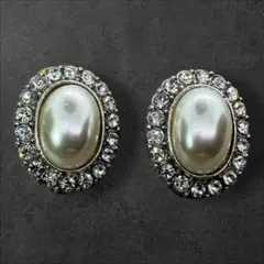 △ヴィンテージイアリング　パール　メレダイヤ風　イアリング　重厚感のあるデザイン