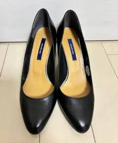【美品】madras ブラック ラウンドトゥパンプス 本革 レザー 24cmのサムネイル