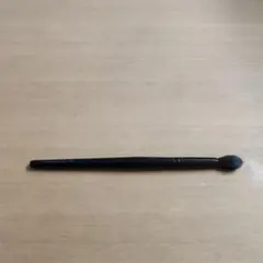 Laura Mercier Finishing Pony Tailブラシのサムネイル