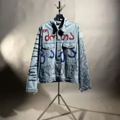 美品 VETEMENTS graffiti DENIM JACKET Mのサムネイル