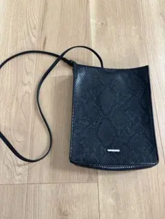 HARE ショルダーバッグのサムネイル
