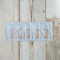クリニーク イーブン ベター ファンデーション サンプル 5包