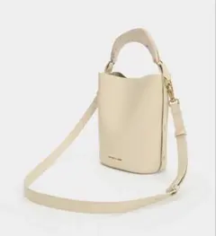 CHARLES & KEITH ショルダーバッグ クリーム