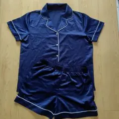 【Lサイズ】GU サテンパジャマ（半袖＆ショートパンツ）